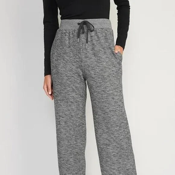 Old Navy High-Waisted Cropped Straight Sweatpants for Women New - Picture 1 of 7